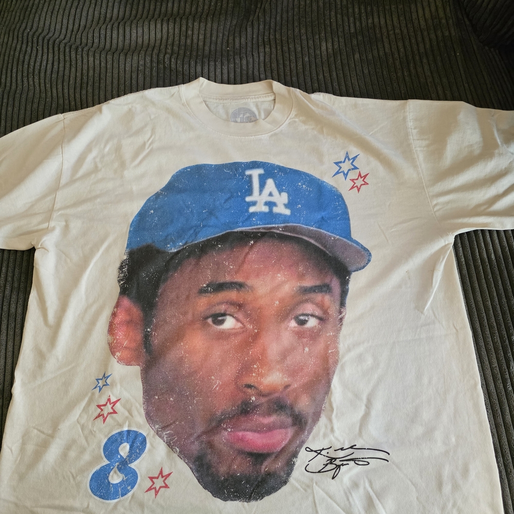 Kobe Bryant Dodgers Vintage T-Shirt Size Large (High Quality)
